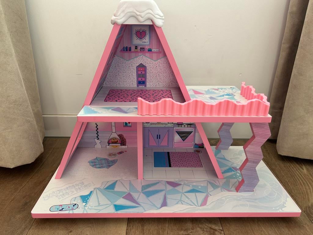 L.O.L. Surprise! Winter Snow chalet | Als nieuw., Ophalen of Verzenden, Zo goed als nieuw, Poppenhuis