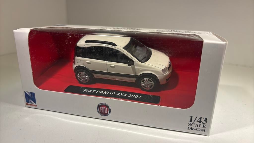 Fiat panda 4x4 2007 white  new ray 1.43, Overige merken, Auto, Ophalen of Verzenden, A