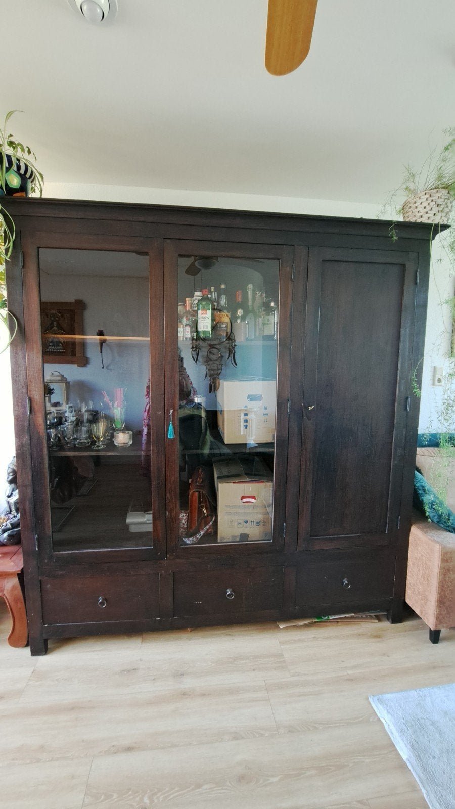 Grote houten vitrinekast met lades en deuren, Huis en Inrichting, Ophalen, Gebruikt, Met lade(s), Overige houtsoorten
