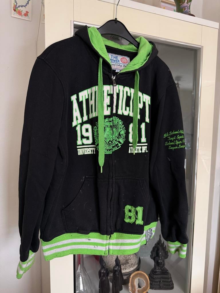 Zwarte hoodie met groene accenten maat L, Ophalen of Verzenden, Gedragen, Maat 52/54 (L), Zwart