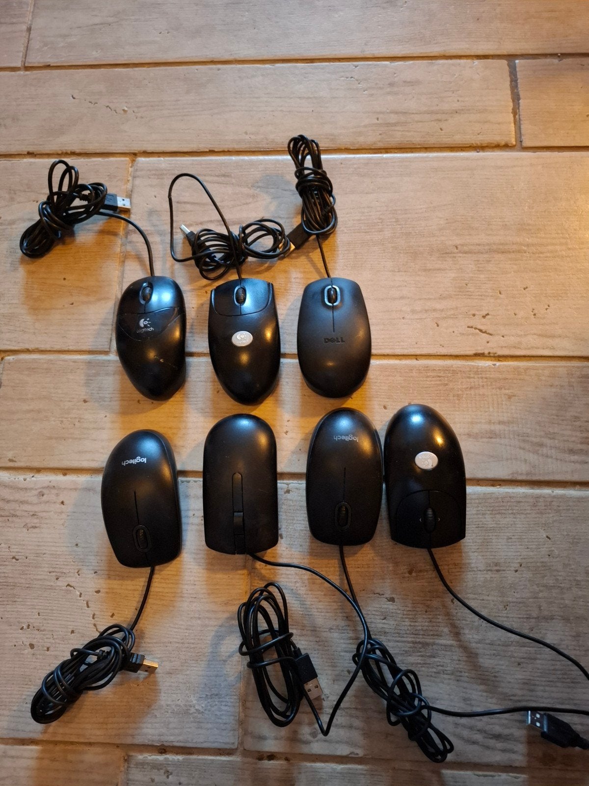 Diverse bedrade muizen - Logitech en Dell, Ophalen of Verzenden