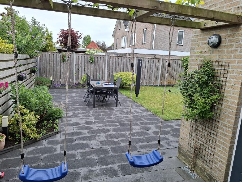 schommels 2x inclusief bevestiging, Ophalen, Zo goed als nieuw, Schommel