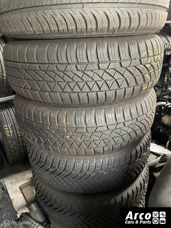 Kia Rio Banden Set (4) 185-65-15 2x 6mm en 2x 9 mm, Gebruikt, 15 inch, Band(en), 185 mm