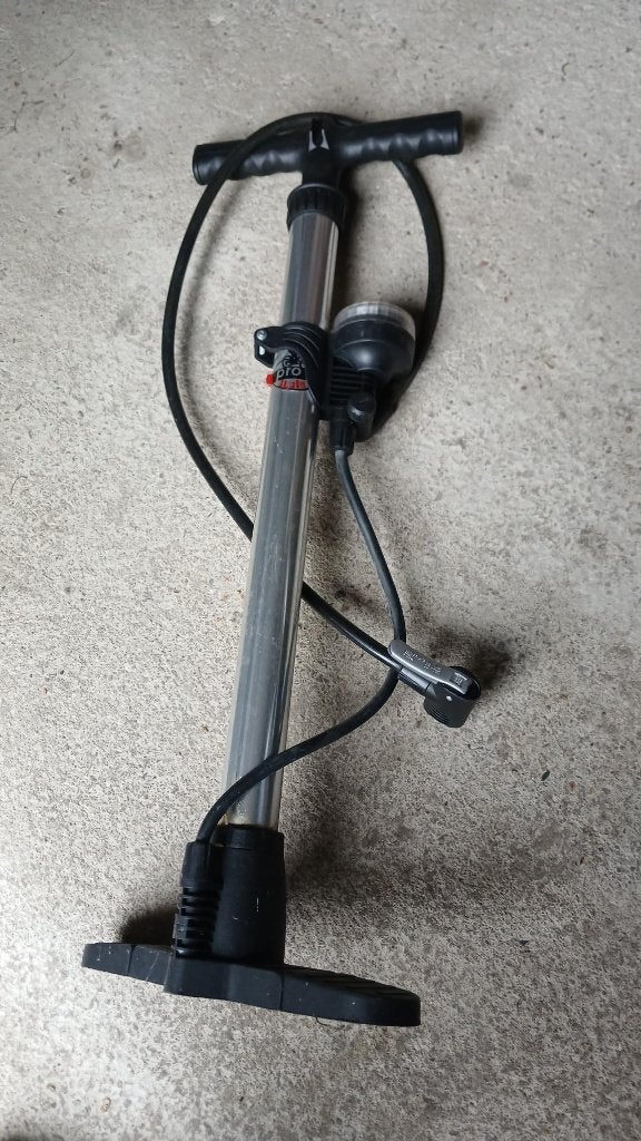 fietspomp met drukmeter, Ophalen of Verzenden, Drukmeter, Gebruikt
