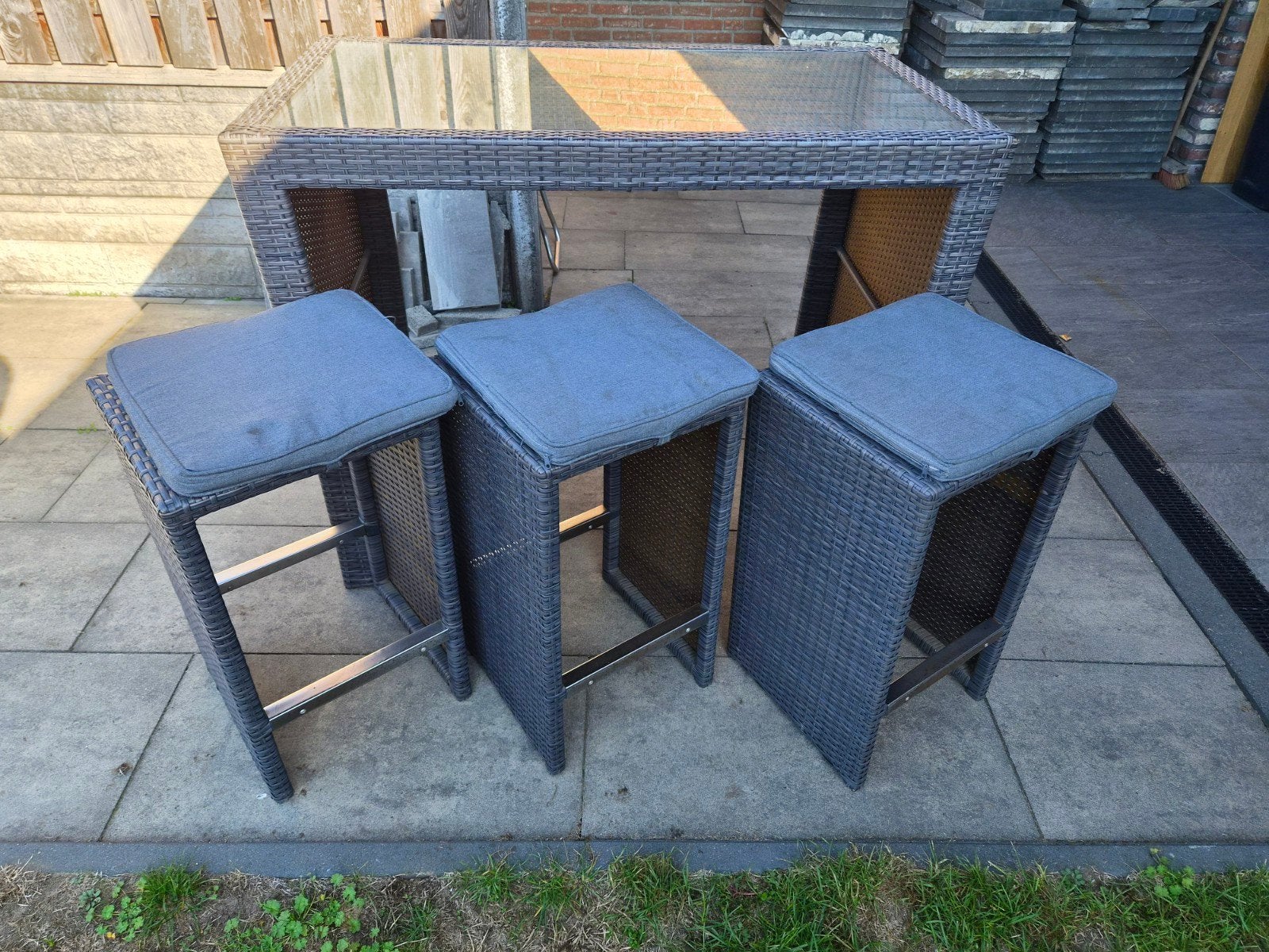 Sediamo Horecameubilair bartafel met 3 barkrukken, Ophalen, Gebruikt, Rechthoekig, Wicker