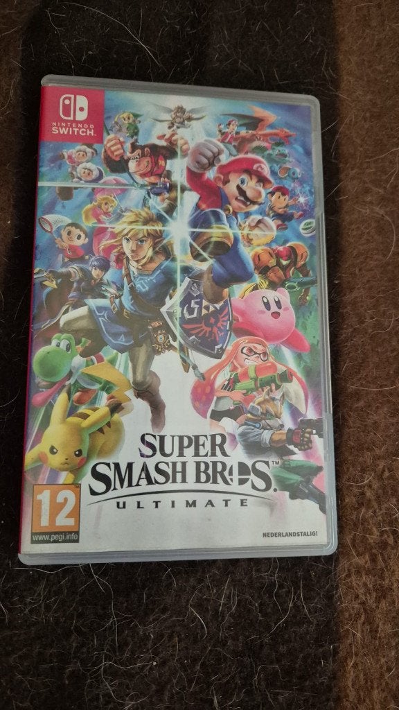 Mario Super Smash Bros Ultimate, Spelcomputers en Games, Vechten, Ophalen of Verzenden, Zo goed als nieuw, 3 spelers of meer