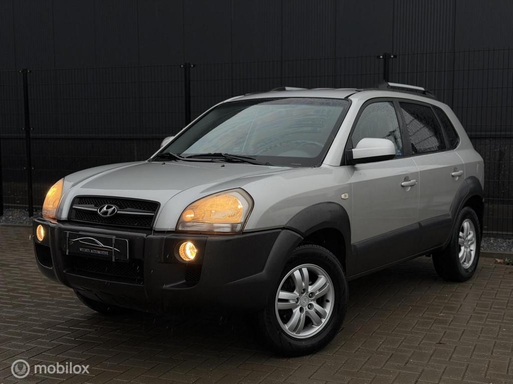 Hyundai Tucson 2.0i Dynamic |CRUISE|TREKHAAK|AIRCO, Auto's, Gebruikt, Zwart, 4 cilinders, Origineel Nederlands