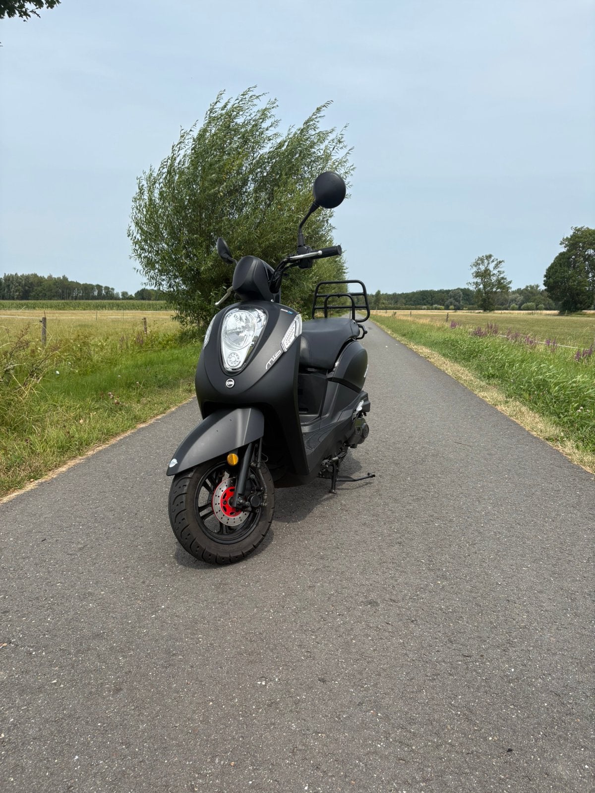 Sym mio 50i (5555 km), Fietsen en Brommers, Scooters | SYM, Zo goed als nieuw, Benzine, Ophalen, Mio