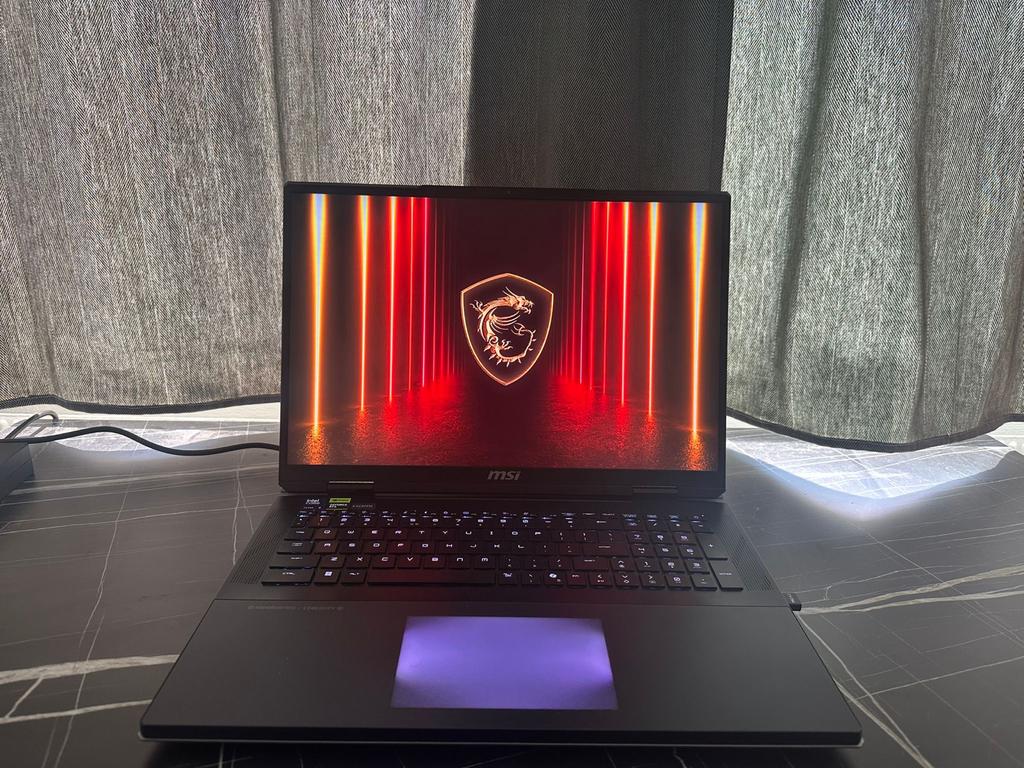 MSI Titan 18 HX AI A2XWJG-234NL - Ultieme Gaming Laptop, Ophalen of Verzenden, Zo goed als nieuw