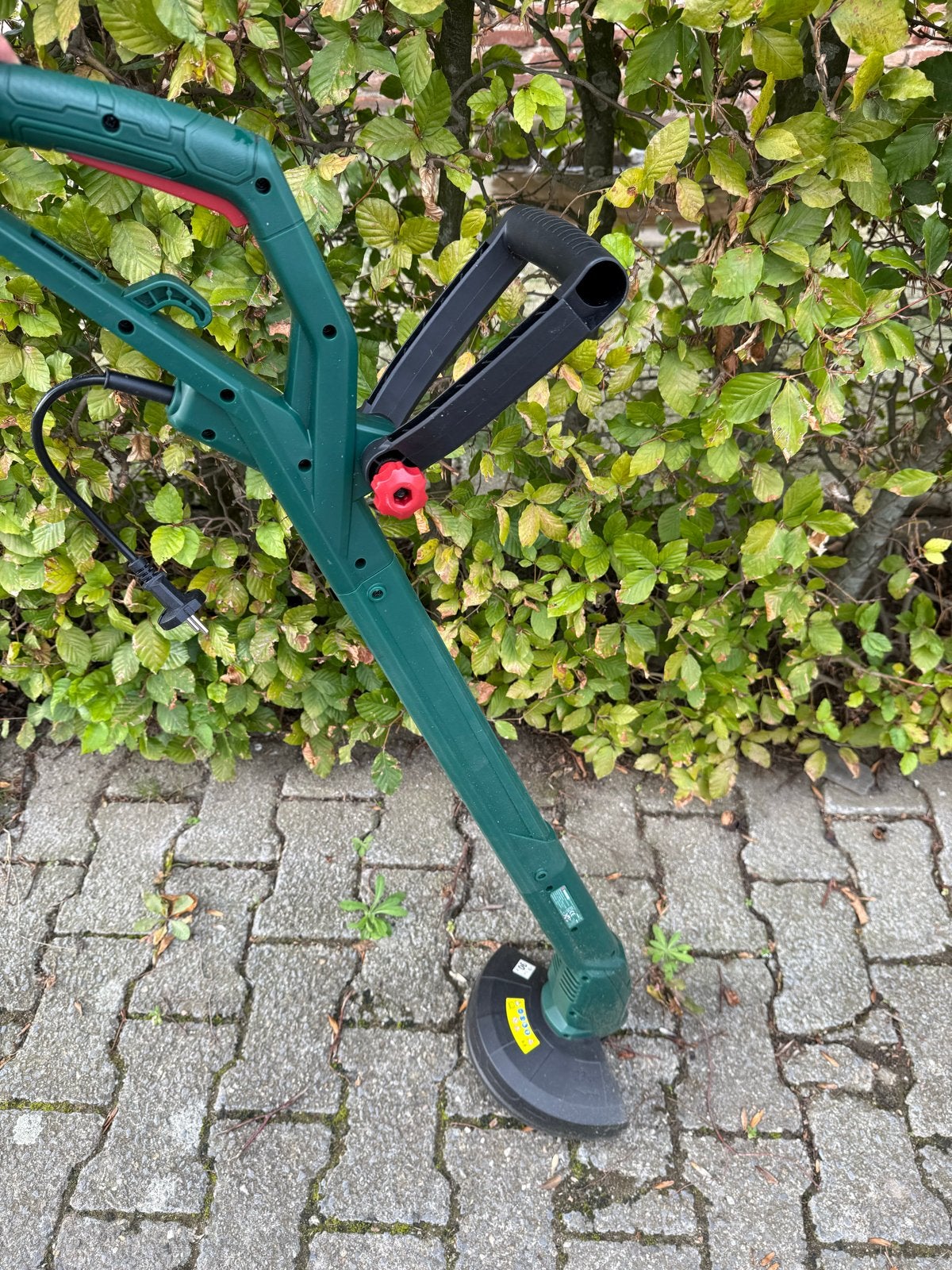 Bosch elektrische grastrimmer - Perfect voor de tuin, Ophalen of Verzenden, Gebruikt, 30 tot 50 cm, Elektrisch