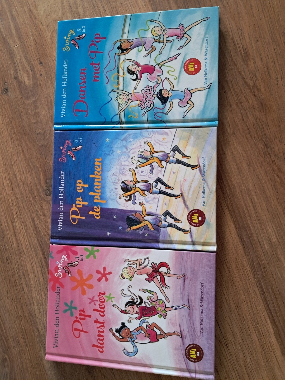 Swing: Pip danst door, Pip op de planken, Dansen met Pip, Ophalen, Zo goed als nieuw, Vivian den Hollander, Fictie algemeen