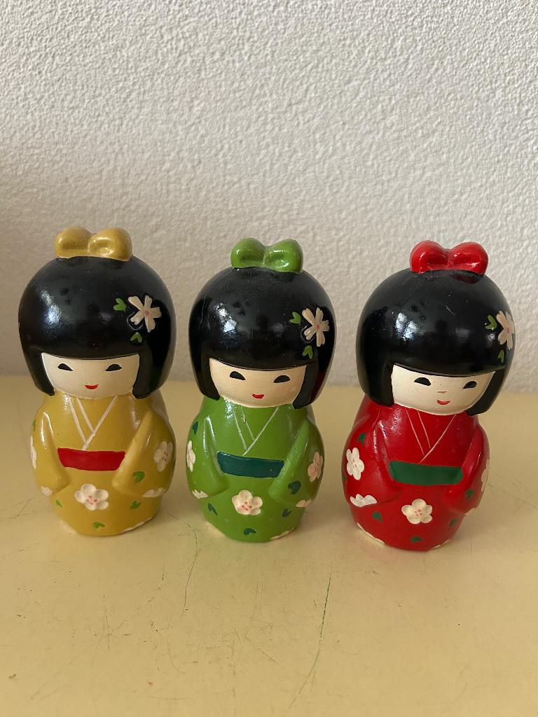 3 Vintage Japanse Kokeshi Spaarpotten (Zonder Dop), Verzamelen, Ophalen of Verzenden, Gebruikt, Steen, Aardewerk of Keramiek, Overige thema's