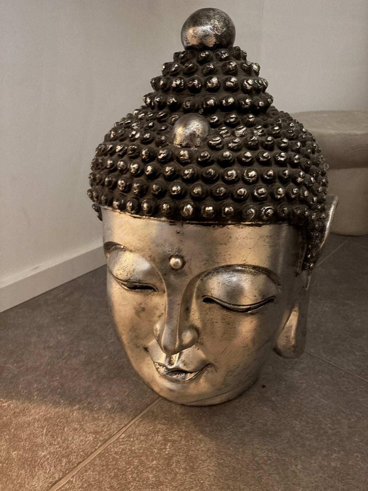 Groot Zilverkleurig Boeddha Hoofd Beeld, 55 cm, Nieuw, Ophalen of Verzenden, Zilver