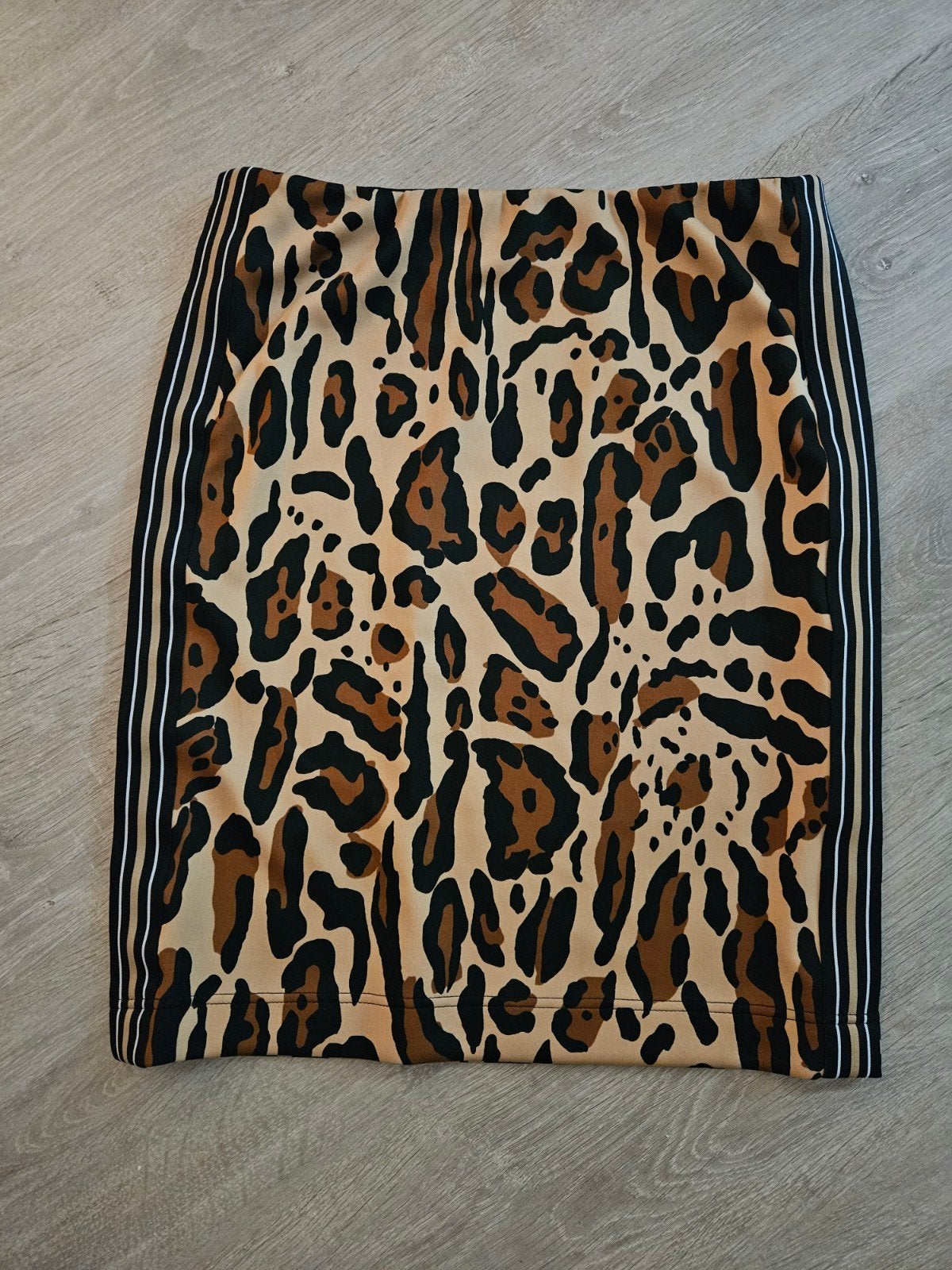 RIANI rok rokje met Panter luipaard print maat L, Kleding | Dames, Rokken, Ophalen, Zo goed als nieuw, Maat 38/40 (M), Zwart