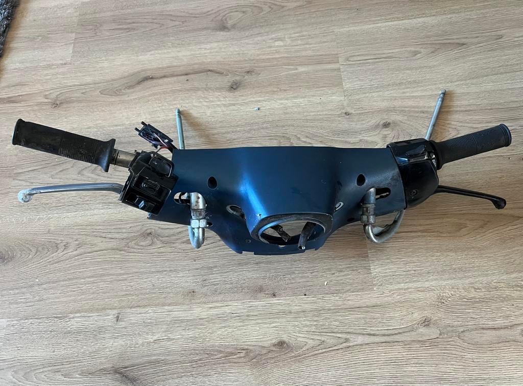 Stuur met onderkap vespa sprint, Ophalen of Verzenden