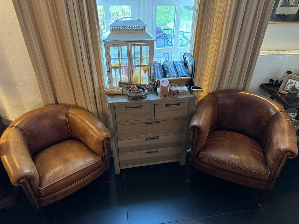 Vintage set lederen Fauteuil dames, heren stoel schapenleer, Ophalen