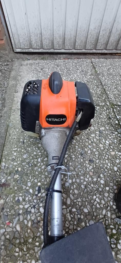 Hitachi bosmaaier - Gebruikt, Benzine, Gebruikt, Ophalen of Verzenden, 30 tot 50 cm