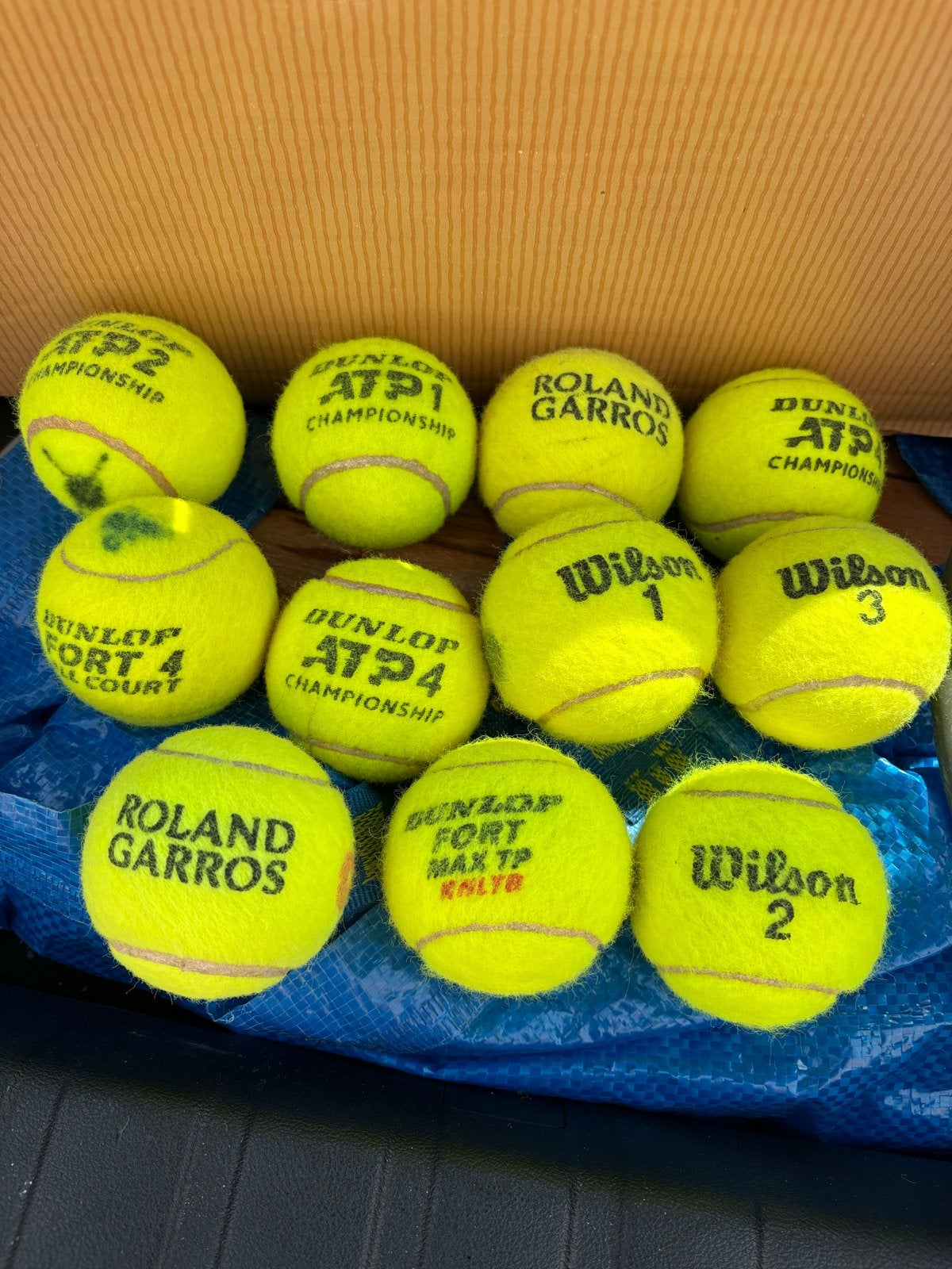 Diverse tennisballen - Dunlop, Wilson, Roland Garros, Ophalen, Gebruikt, Ballen, Overige merken