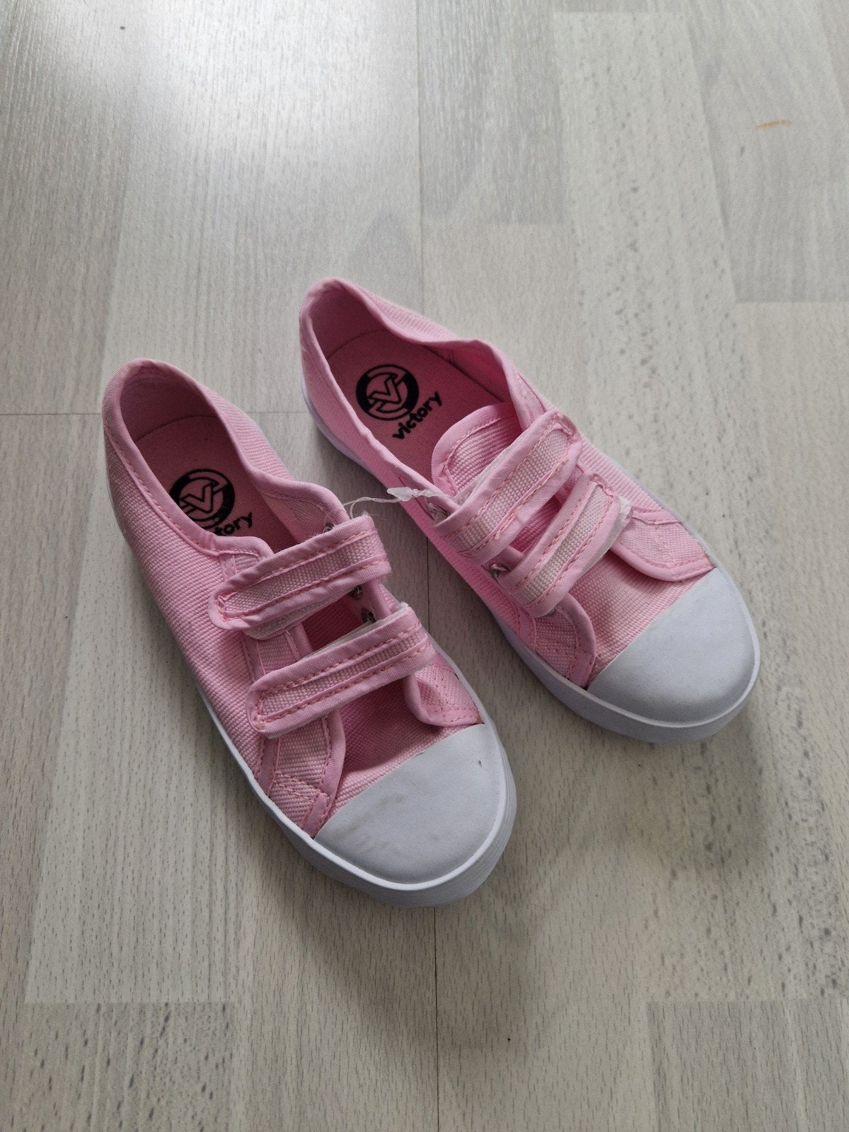 nieuwe gymschoenen mt 29 roze, Ophalen of Verzenden, Nieuw, Meisje, Sportschoenen
