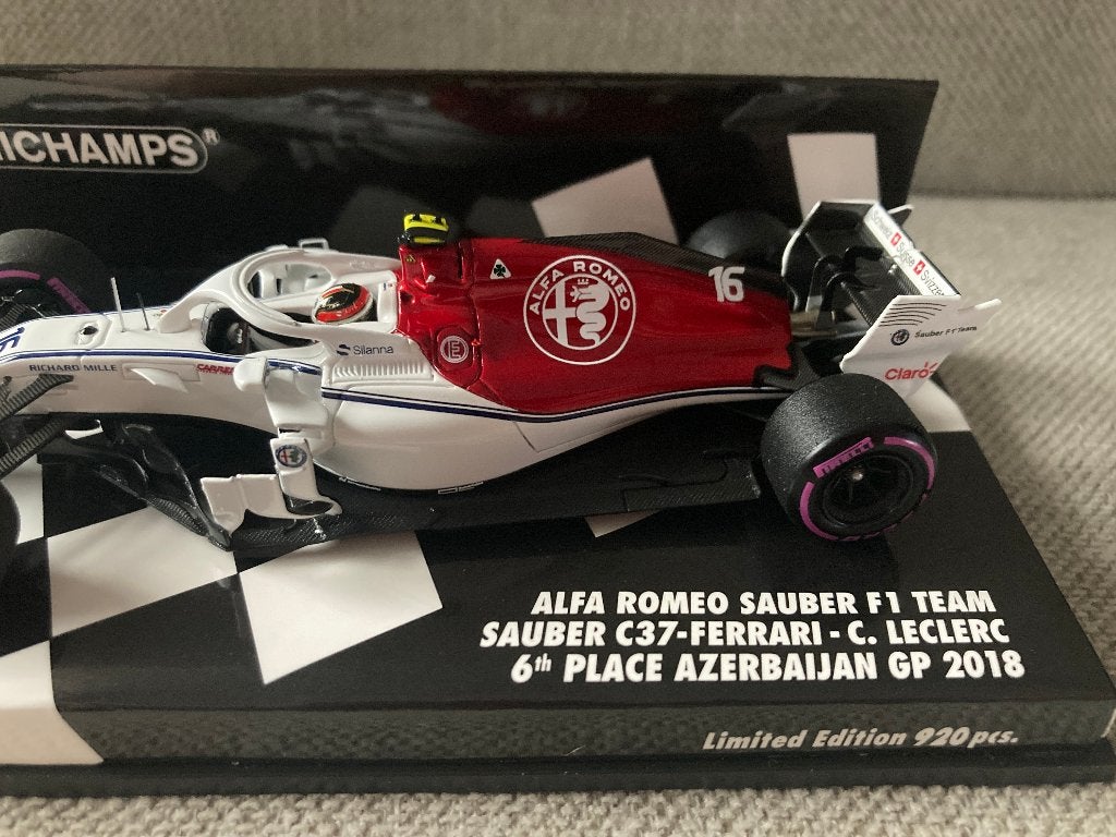✅ Charles Leclerc 1:43 Azerbaijan GP 2018 Alfa Romeo Sauber, Ophalen of Verzenden, Nieuw, Formule 1
