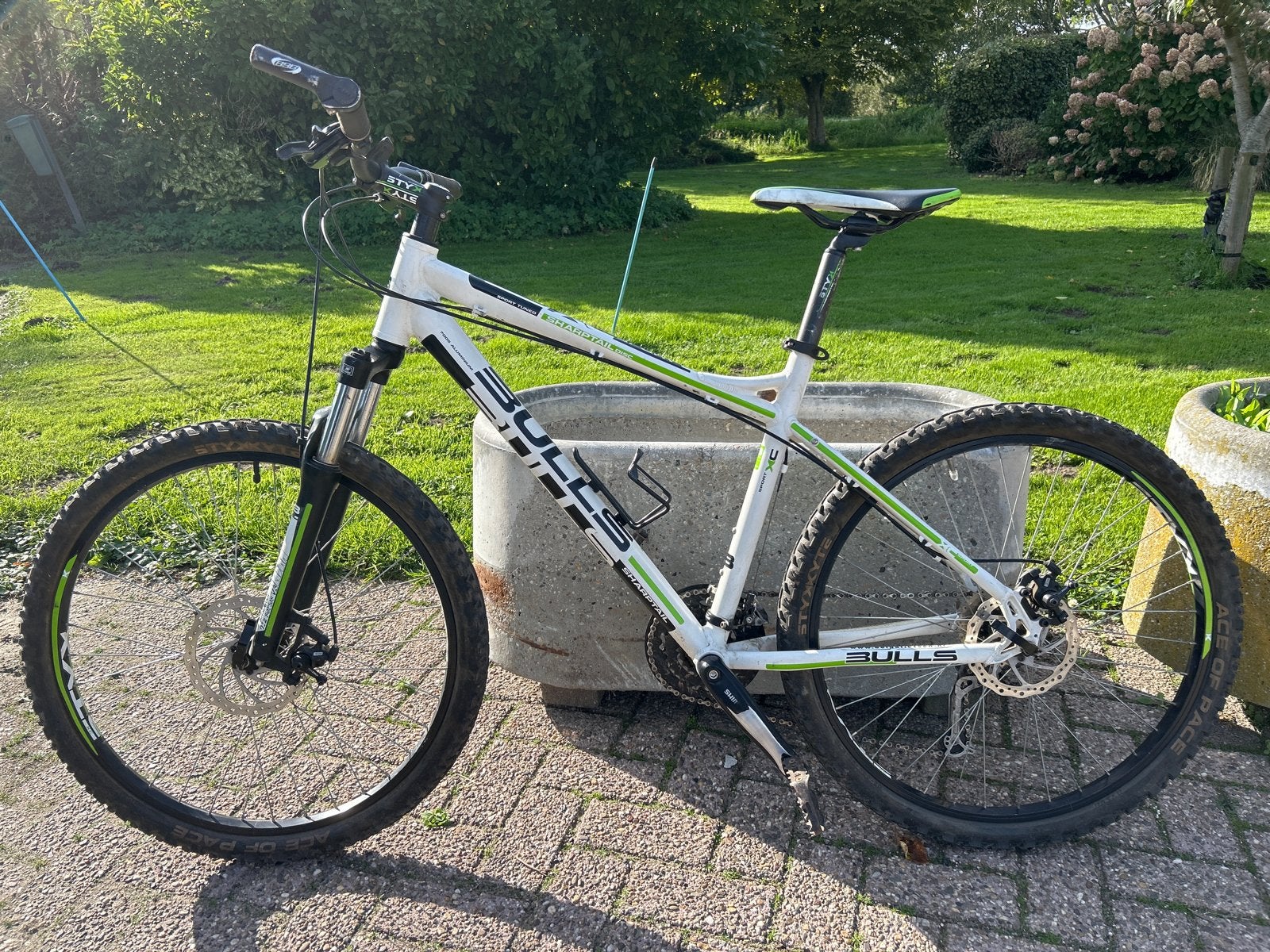 Bulls Sharptail Disc Mountainbike - Wit/Groen, Gebruikt, Hardtail, Heren, Schijfrem