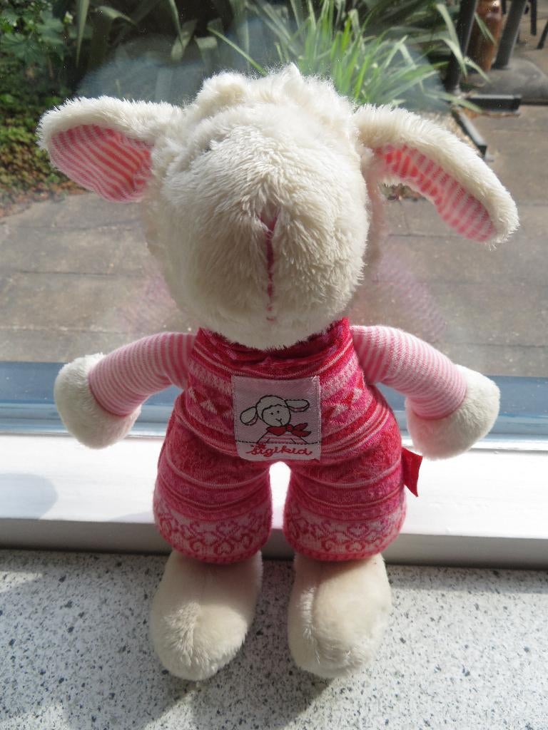 Schaap of schaapje merk Sigikid meet ca 28 cm, Kinderen en Baby's, Overige typen, Ophalen of Verzenden, Zo goed als nieuw, Wasbaar