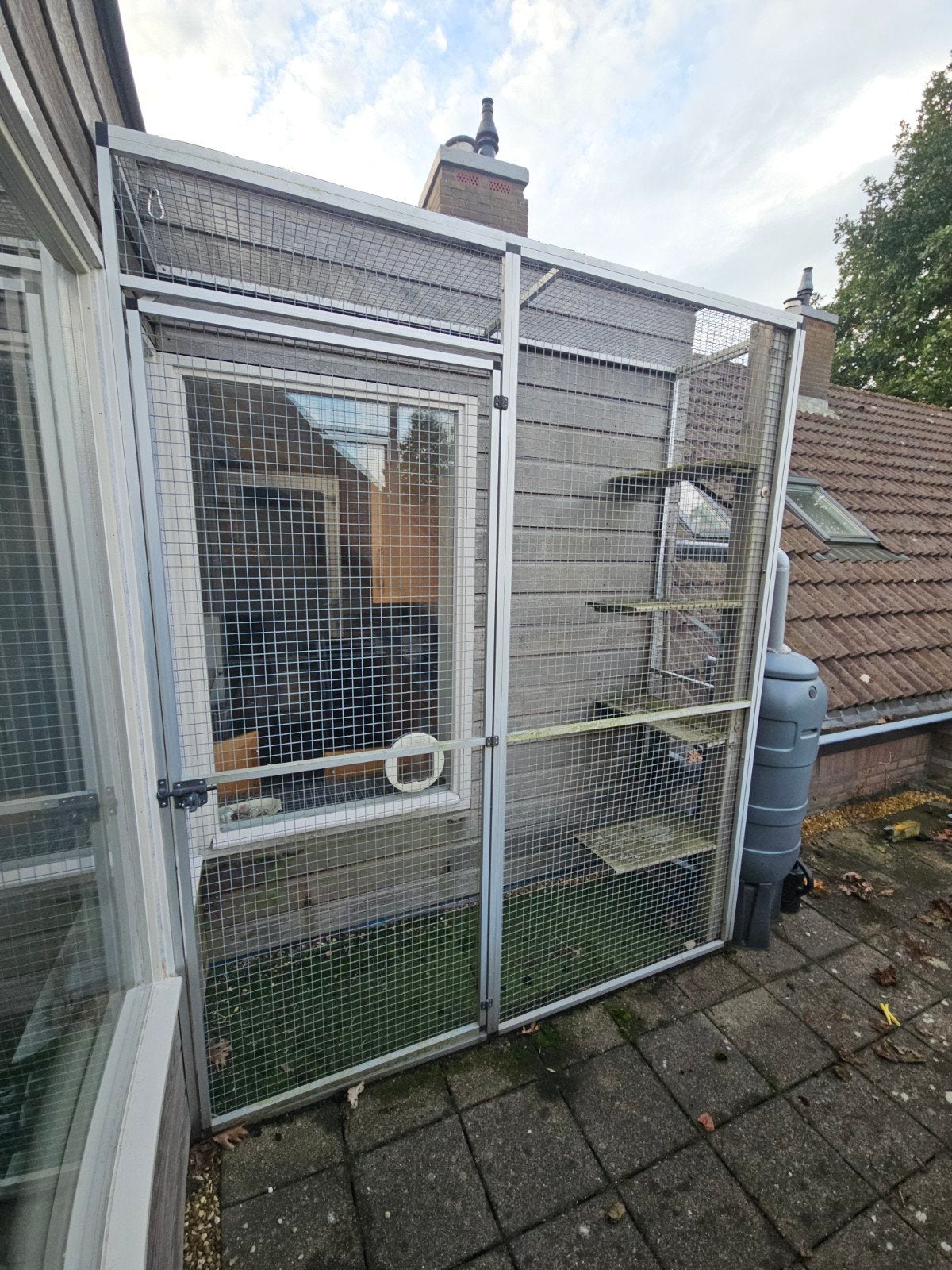 Katten ren voor buiten, gemaakt van aluminium., Ophalen