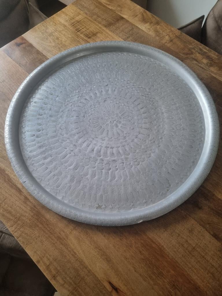 Plateau voor op tafel, Ophalen of Verzenden, Gebruikt, Rond, Metaal