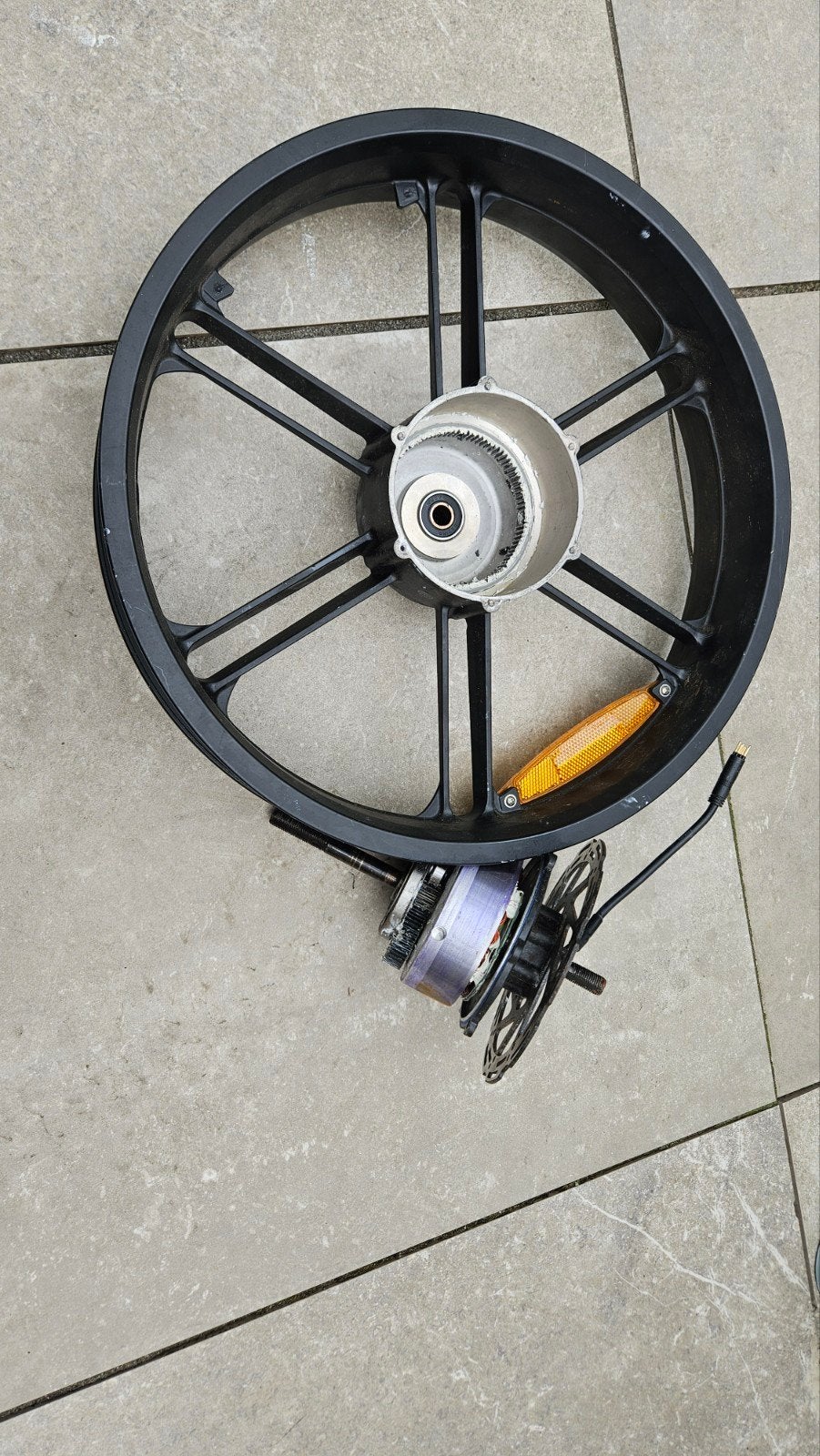Wiel en kapotte motor voor fatbike., Ophalen of Verzenden