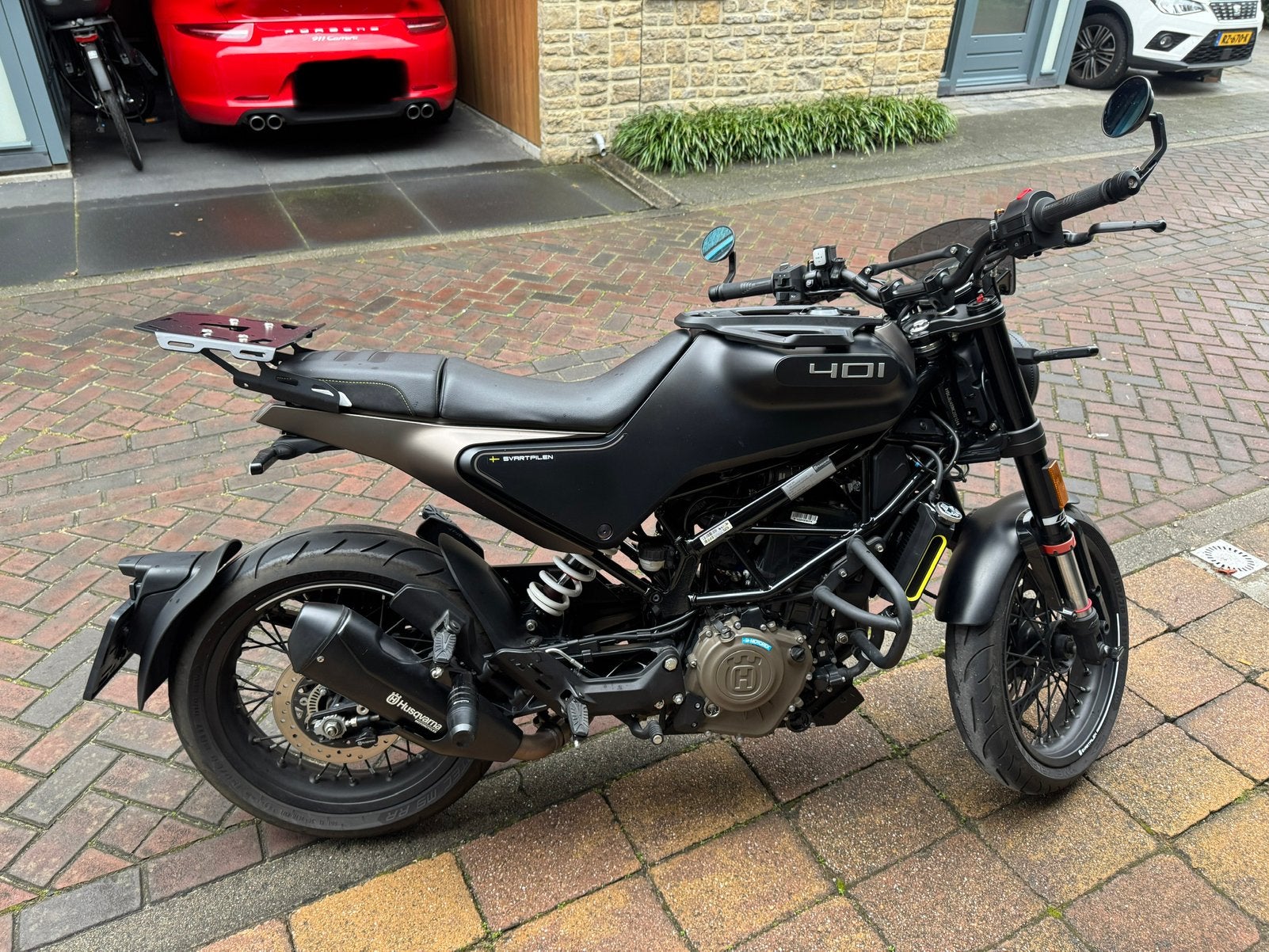 Husqvarna Svartpilen 401 bj. 2022 BTW factuur, 400 cc, Occasion, Particulier, Minimaal motorrijbewijs A2