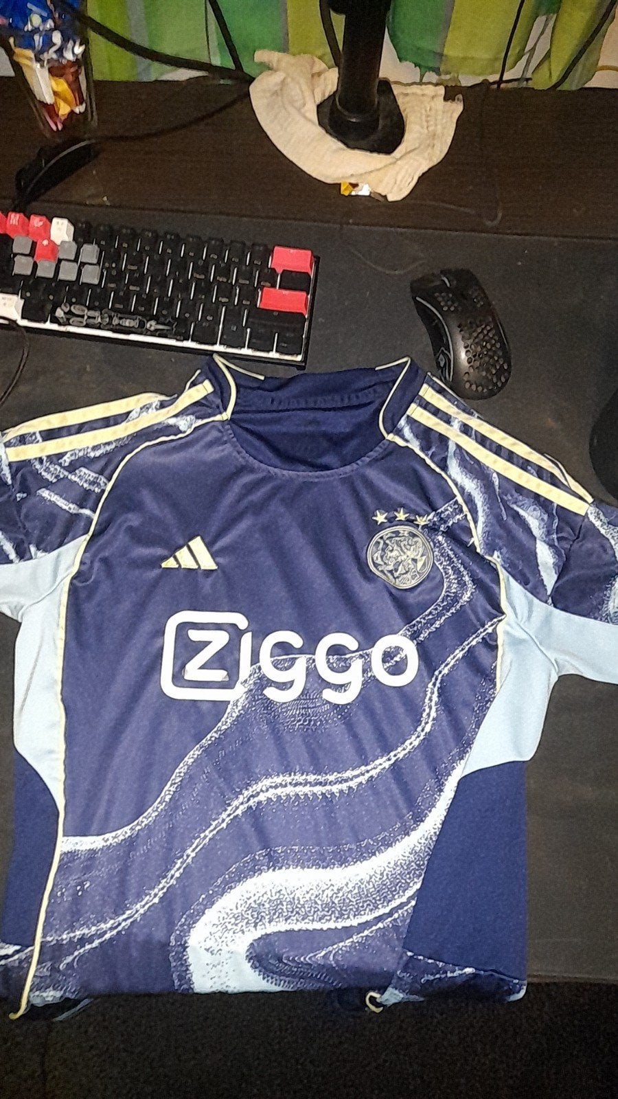 Ajax Thuisshirt 2023/2024 met Broekje - Maat M, Ophalen of Verzenden, Zo goed als nieuw, Adidas, Voetbal