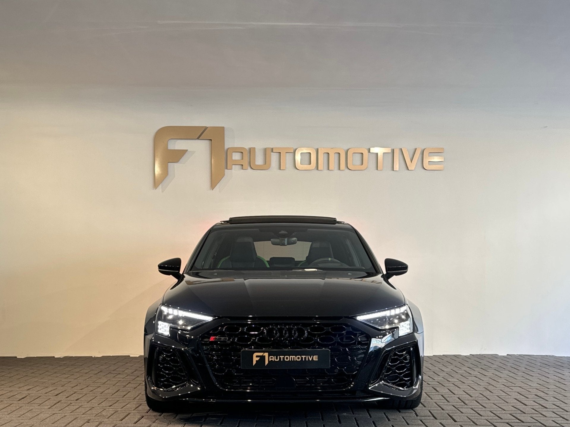 Audi RS3 Sportback 2.5 TFSI quattro Pano|Ceramic|Hulk|Keyles, Auto's, Automaat, Gebruikt, Euro 6, RS3