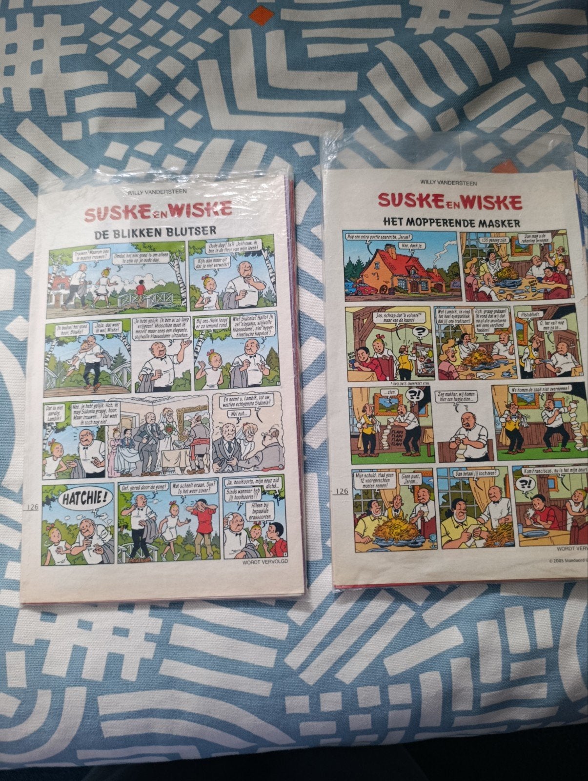 Twee keer Suske en Wiske strips uit de troskompas gehaald, Ophalen of Verzenden, Zo goed als nieuw, Studio Vandersteen, Meerdere stripboeken