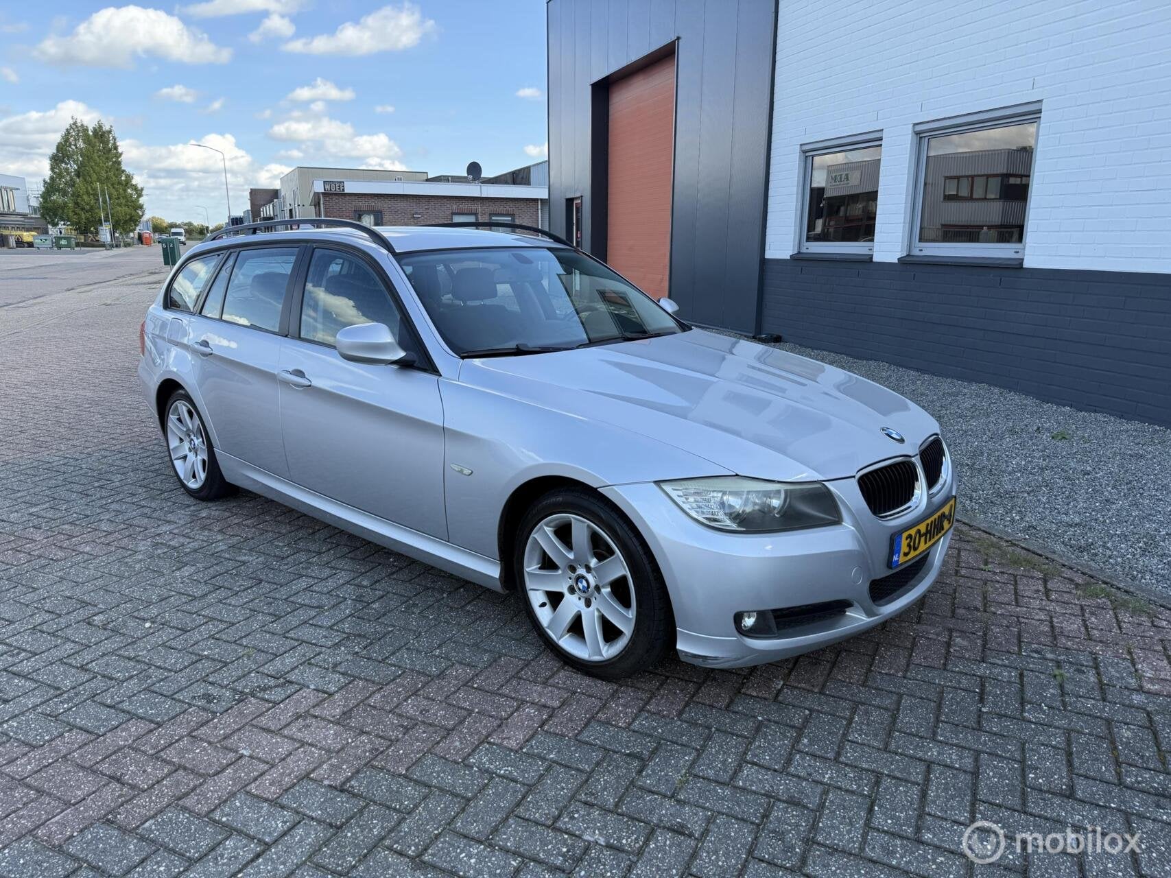 BMW 3-serie Touring 318i LCI, Achterwielaandrijving, Origineel Nederlands, Handgeschakeld, 1405 kg