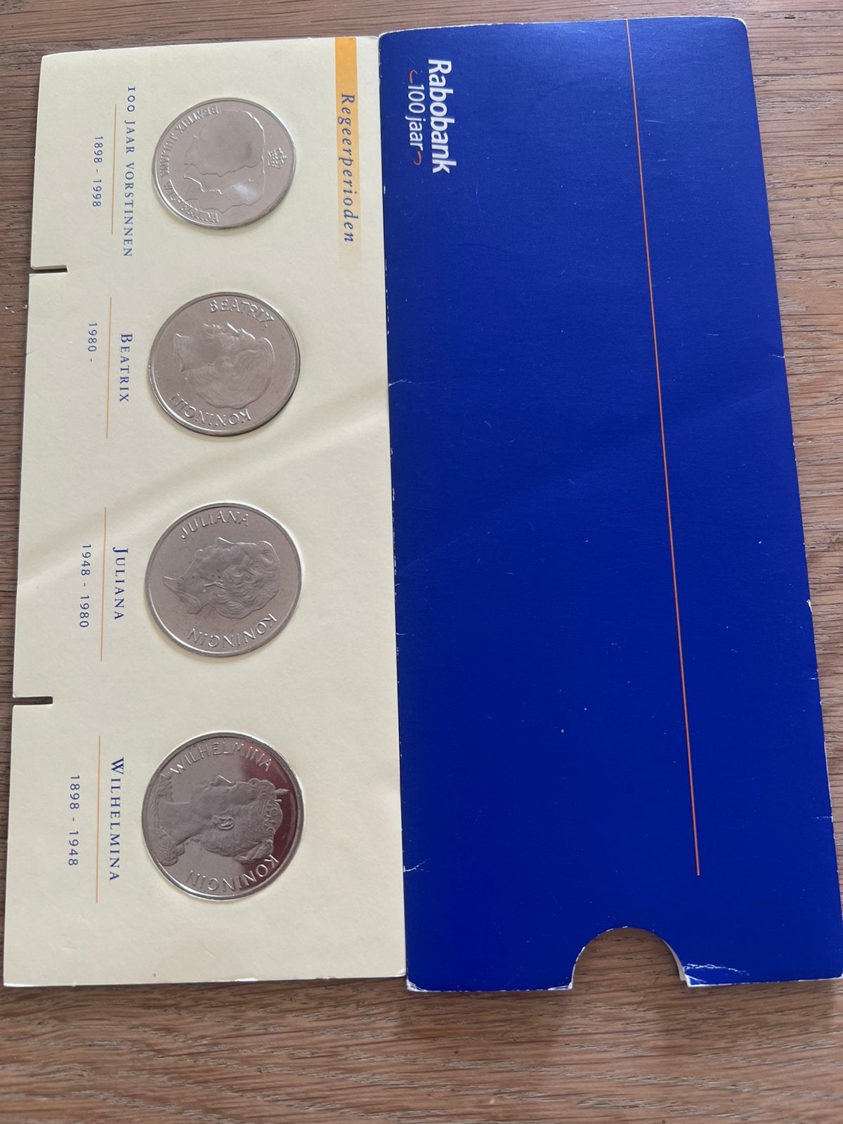 100 jaar vorstinnen Wilhelmina Juliana Beatrix 4 munten, Ophalen of Verzenden, Nederland, Munten
