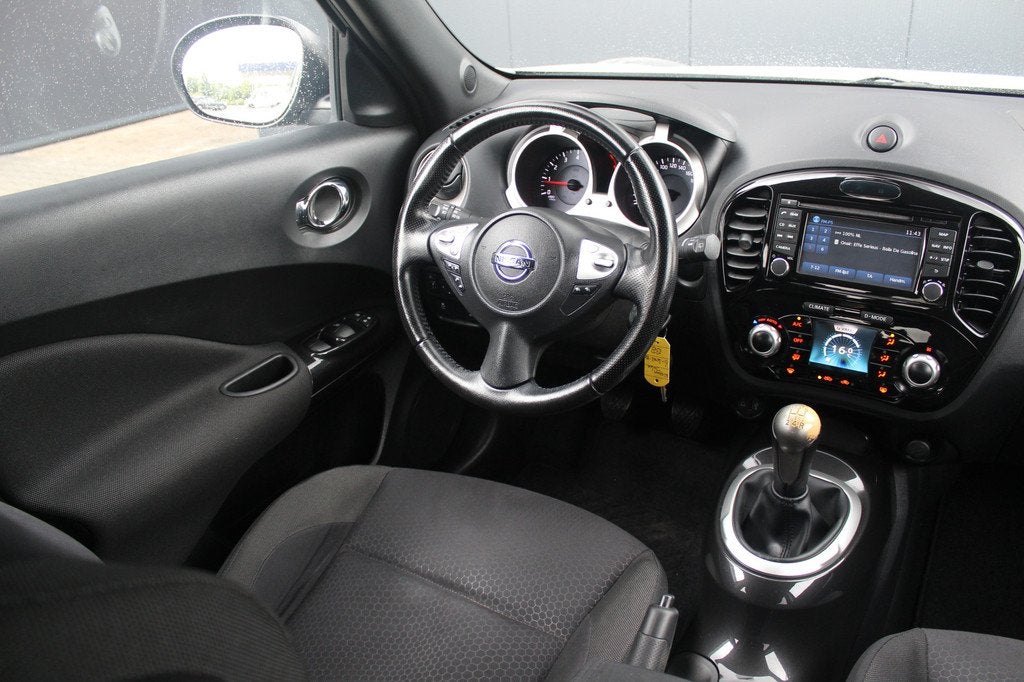 Nissan Juke 1.6 Connect Edition | Navigatie | Cruise Control, Auto's, Nissan, Voorwielaandrijving, Euro 5, Zwart, 4 cilinders