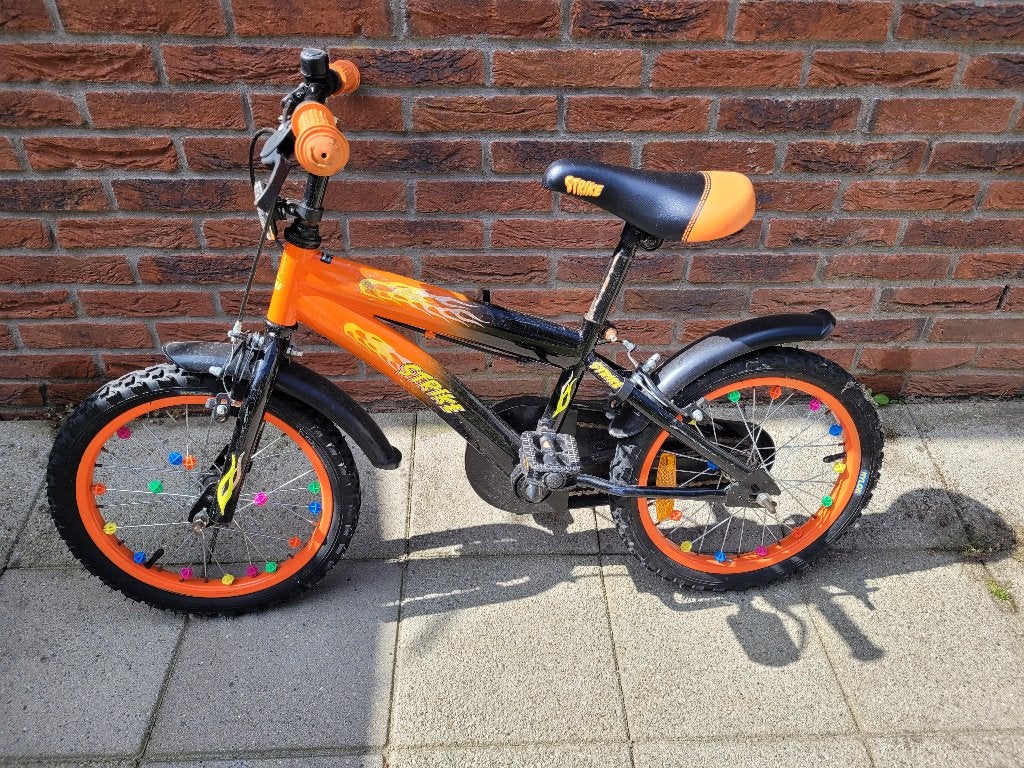 Kinderfiets Jongens 16 inch Oranje/Zwart, Ophalen, Gebruikt, Minder dan 16 inch, Zijwieltjes