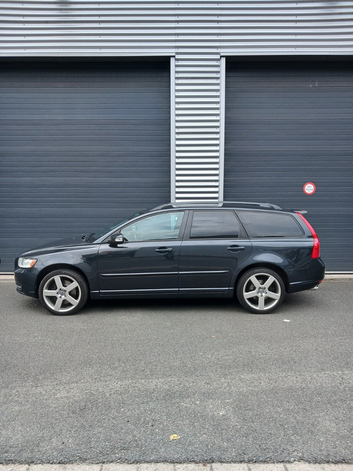 Volvo V50 2.5 T5 AWD 2009 Facelift 265 PK moet zsm weg, Auto's, 700 kg, 2521 cc, 10 km/l, Stationwagon