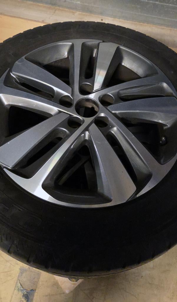 Originele Peugeot Expert Gun Metal velgen met zomerbanden, Ophalen, Banden en Velgen, 17 inch, Zomerbanden