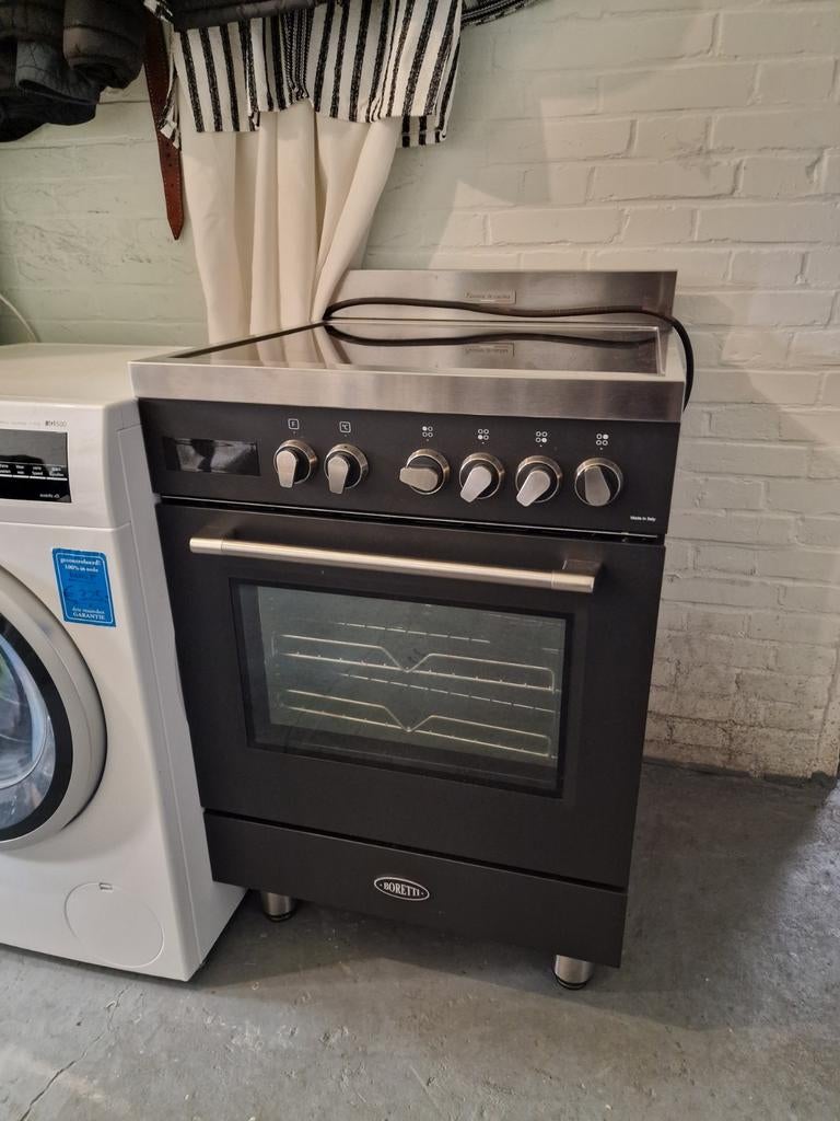 Boretti Zwarte Elektrische Oven - Vrijstaand Fornuis, Gebruikt, 60 cm of meer, Vrijstaand, 85 tot 90 cm