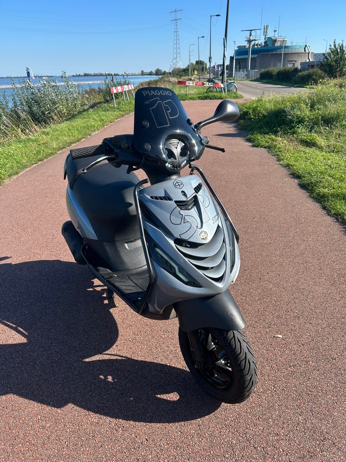 Piaggo Zip 4t, Fietsen en Brommers, Ophalen, Maximaal 45 km/u, Zip, Zo goed als nieuw