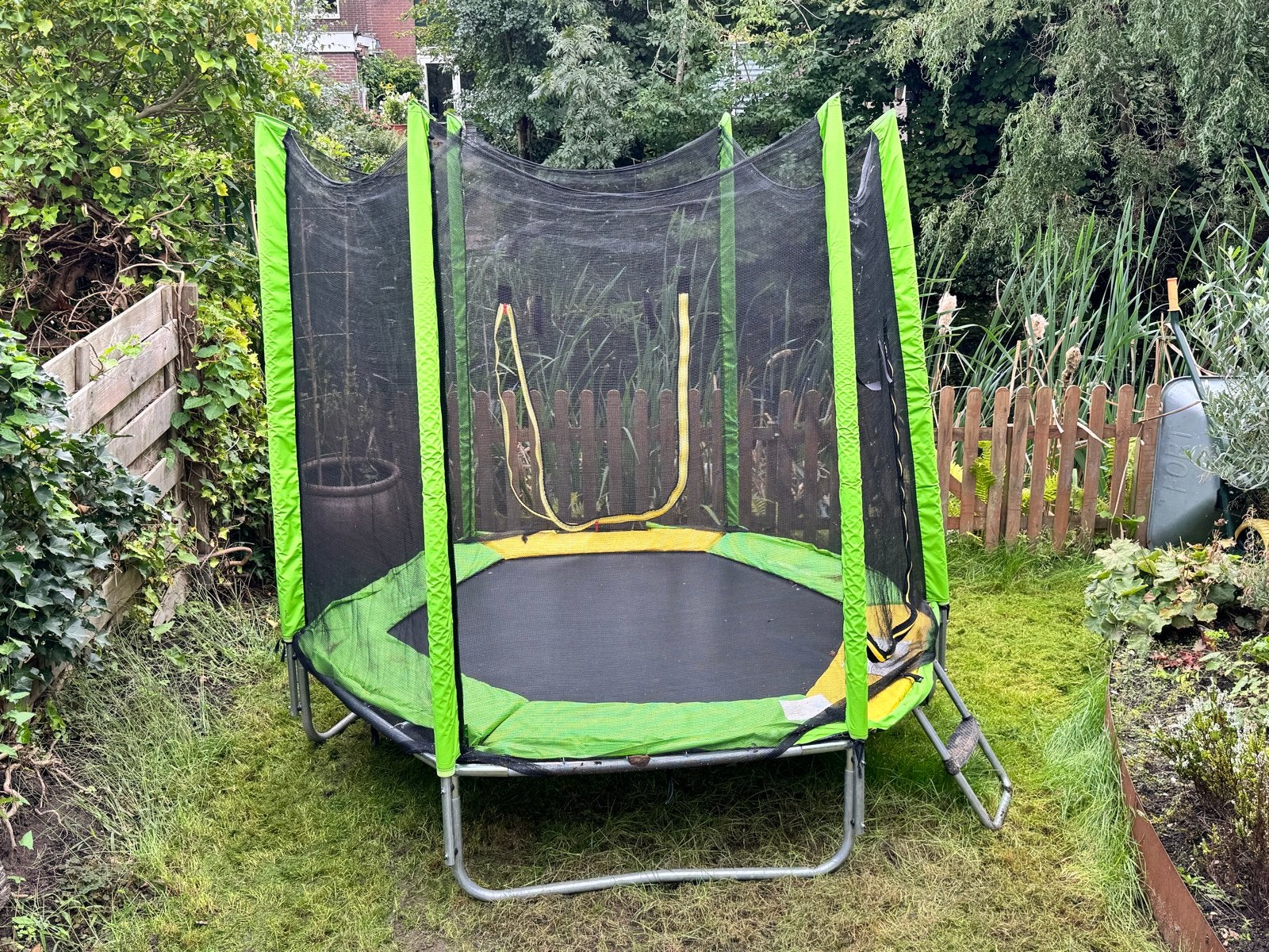 Trampoline met veiligheidsnet, Ophalen, Gebruikt