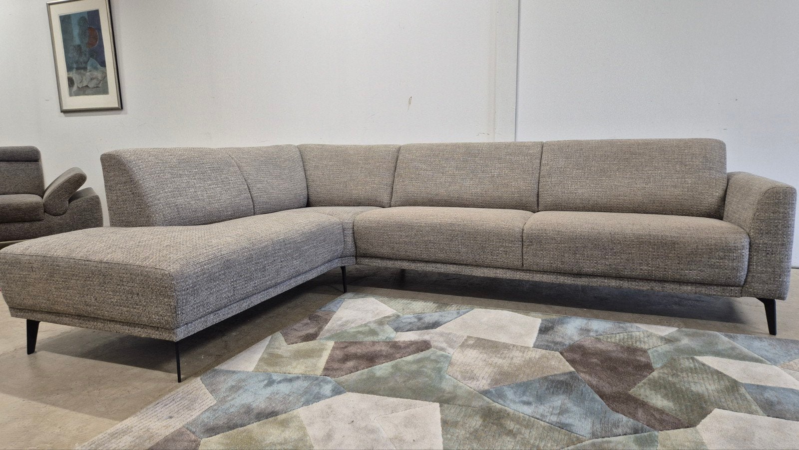 Pas 1,5 jaar oude taupe gemêleerde design hoekbank + hocker, Huis en Inrichting, 250 tot 300 cm, Hoekbank, Ophalen of Verzenden