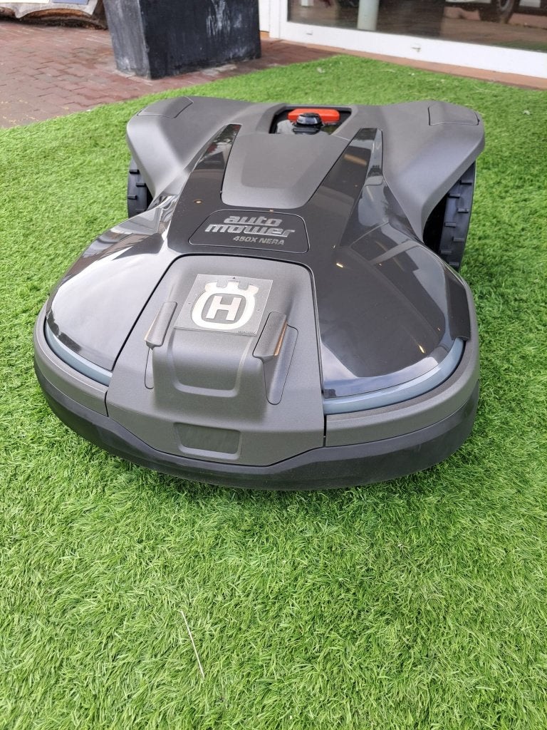 Husqvarna Automower 450X NERA Showroommodel Actie € 3.500, -, Bestuurbaar via app, -, Husqvara