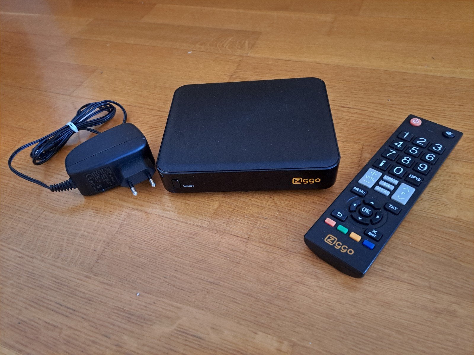 Ziggo Humax Digitale Ontvanger IRHD-5500C/NL + afstandsbedie, Ophalen, Gebruikt, Decoder