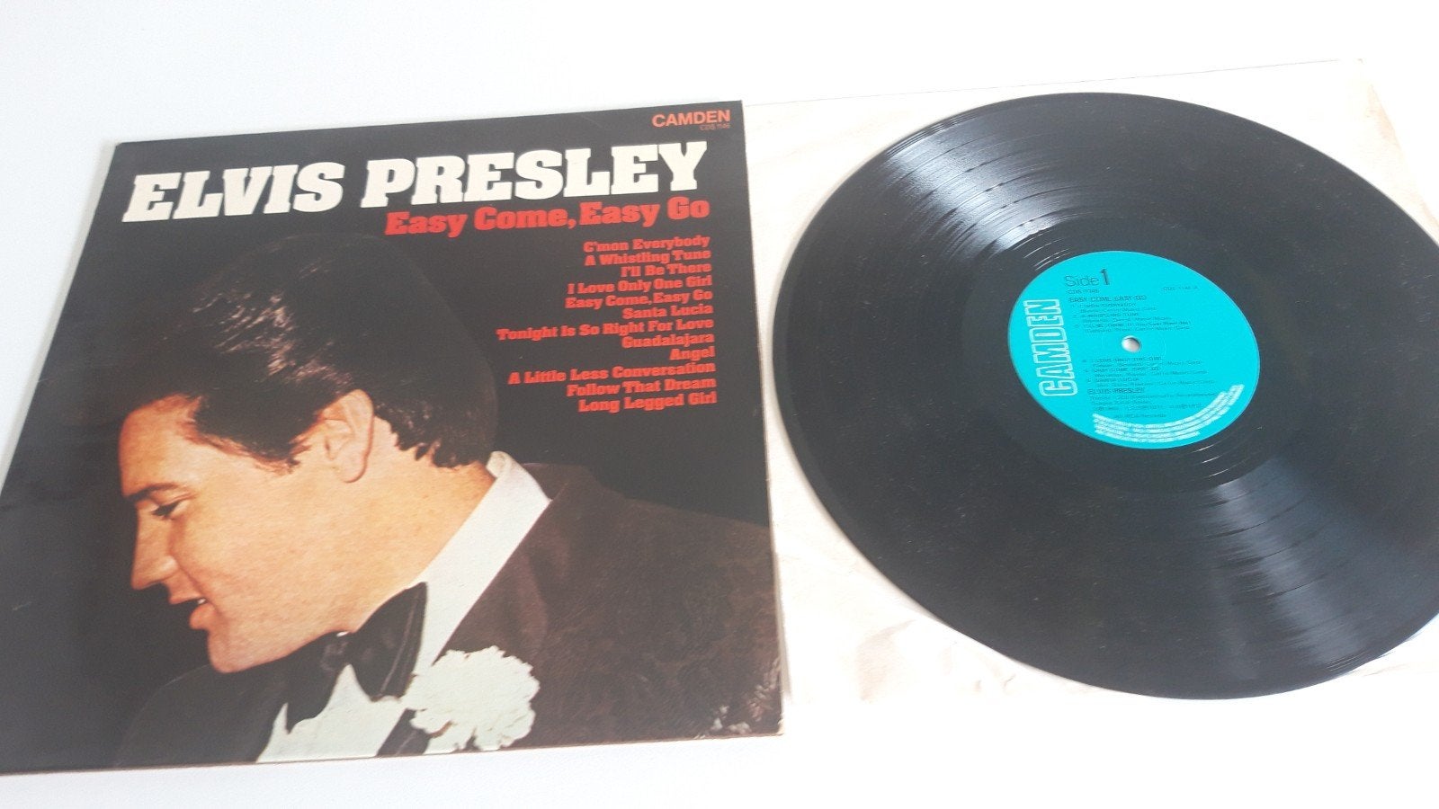 LP ELVIS PRESLEY  BIEDEN, Ophalen of Verzenden, Zo goed als nieuw, 12 inch, Poprock