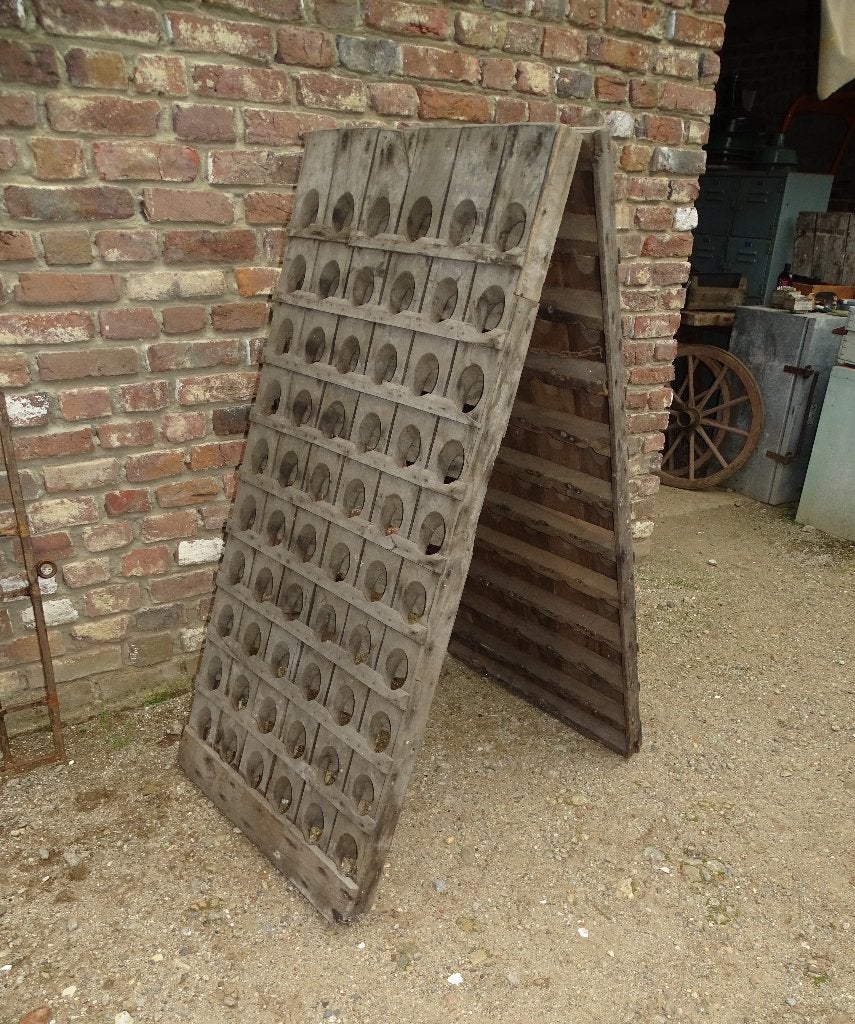 oud eikenhouten flessenrek pupitre champagnerek, Ophalen