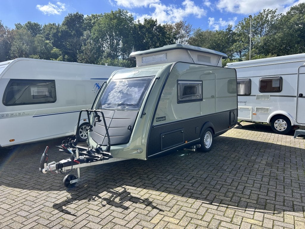 Kip Kompakt Adventure 37 EKV Mover Langslaper Toilet, Caravans en Kamperen, Caravans, Overige typen, Kip, Tot en met 2, Bedrijf