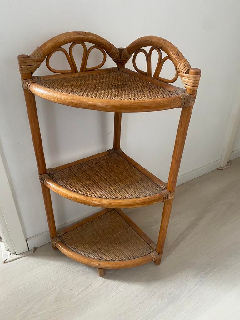 Rotan vintage kastje, Ophalen, Zo goed als nieuw