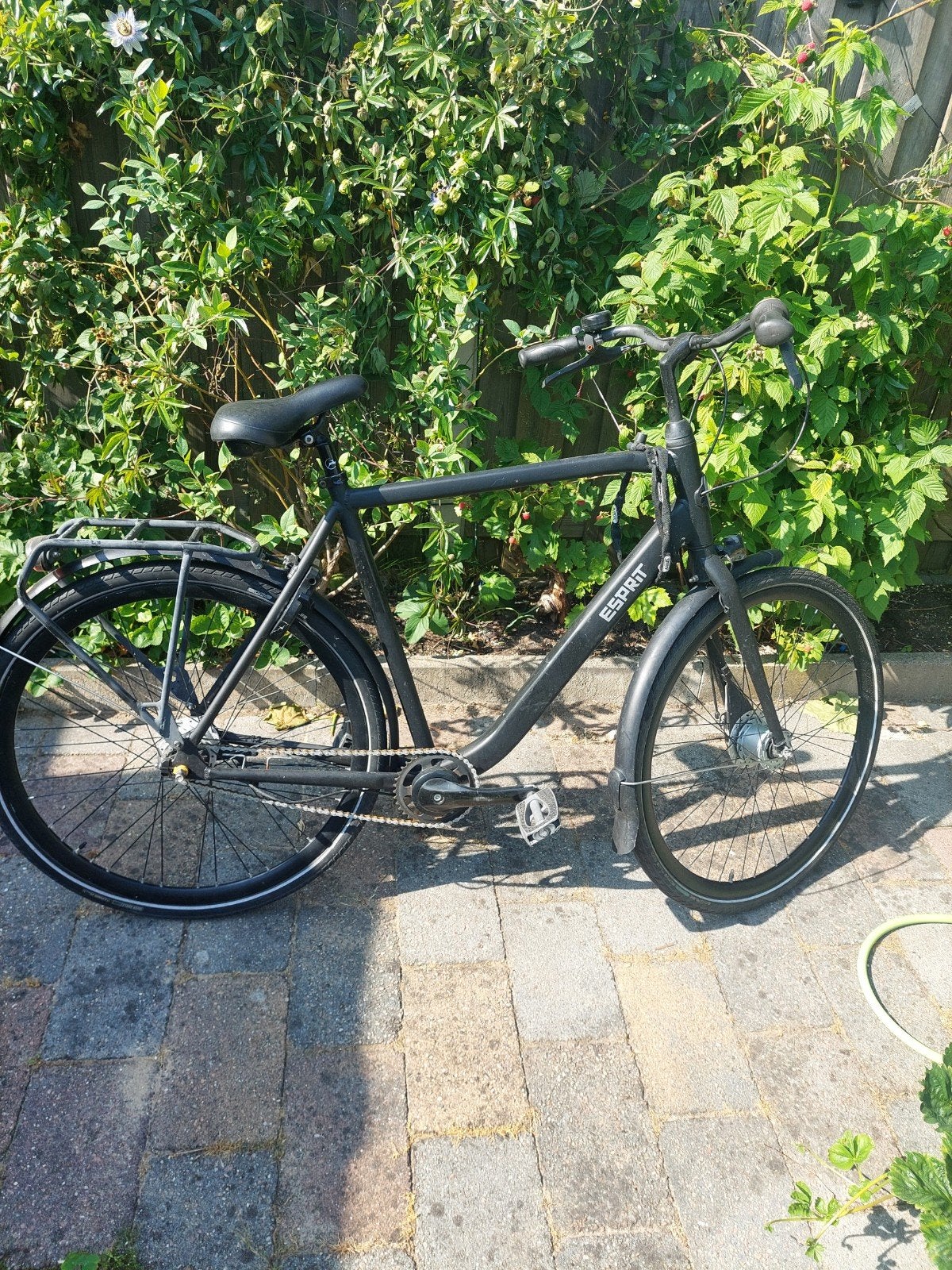 Mooie fiets met slot er bij met sleutels, Ophalen, Zo goed als nieuw, Minder dan 10 versnellingen, Overige merken
